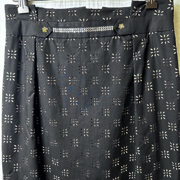 VDP Collection Black Floral Eyelet Cotton Rhinestones Pencil Midi Skirt Sz 6/42 - Picture 4 of 16